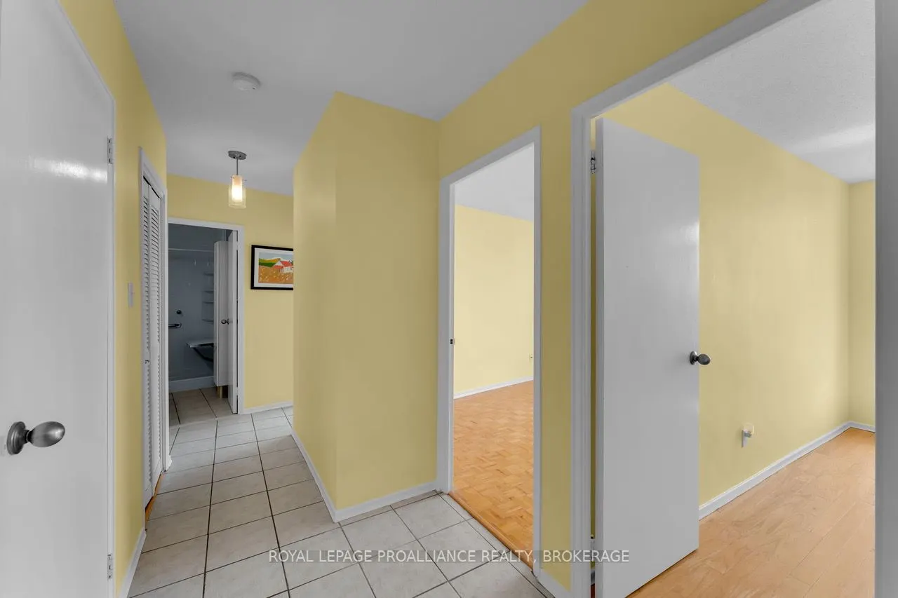 1 Mowat Avenue, #604