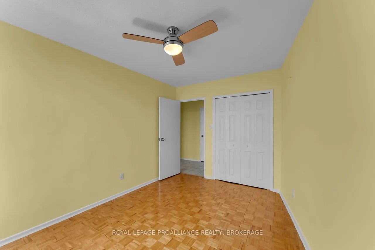 1 Mowat Avenue, #604