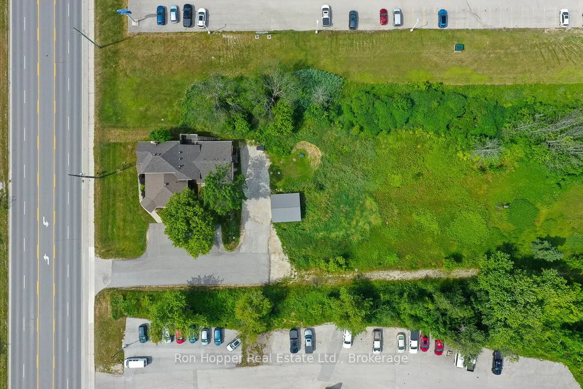 202421 Highway 21 N