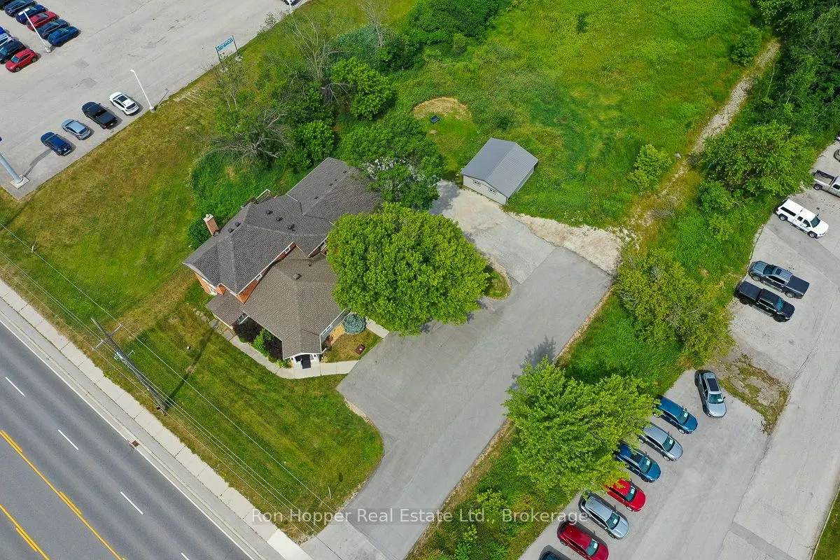 202421 Highway 21 N