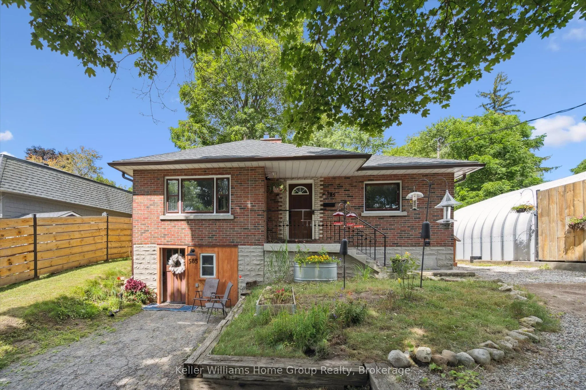 585 Blair Street