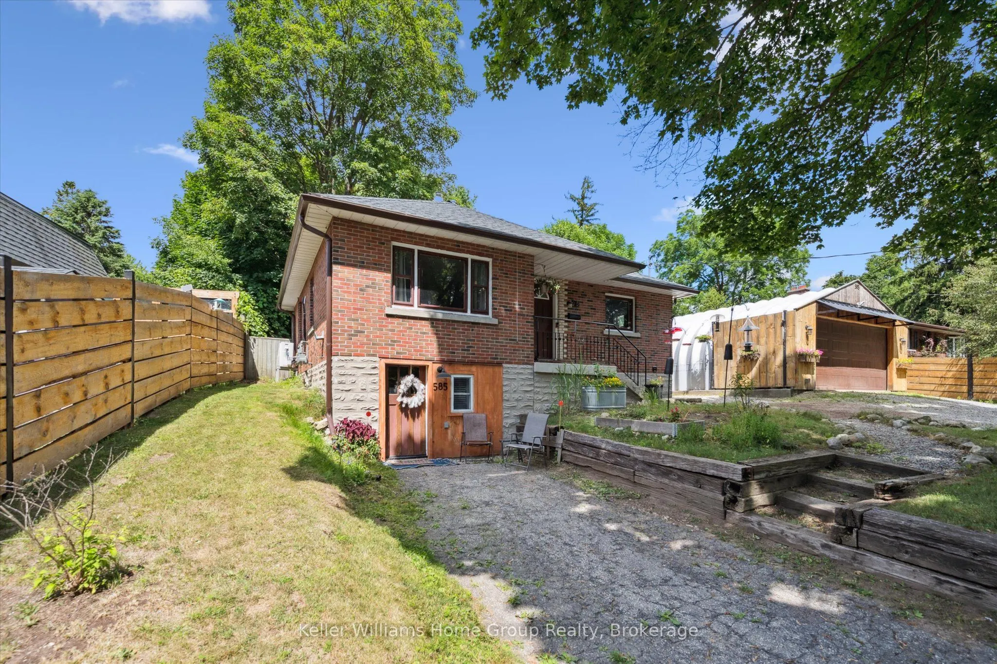 585 Blair Street