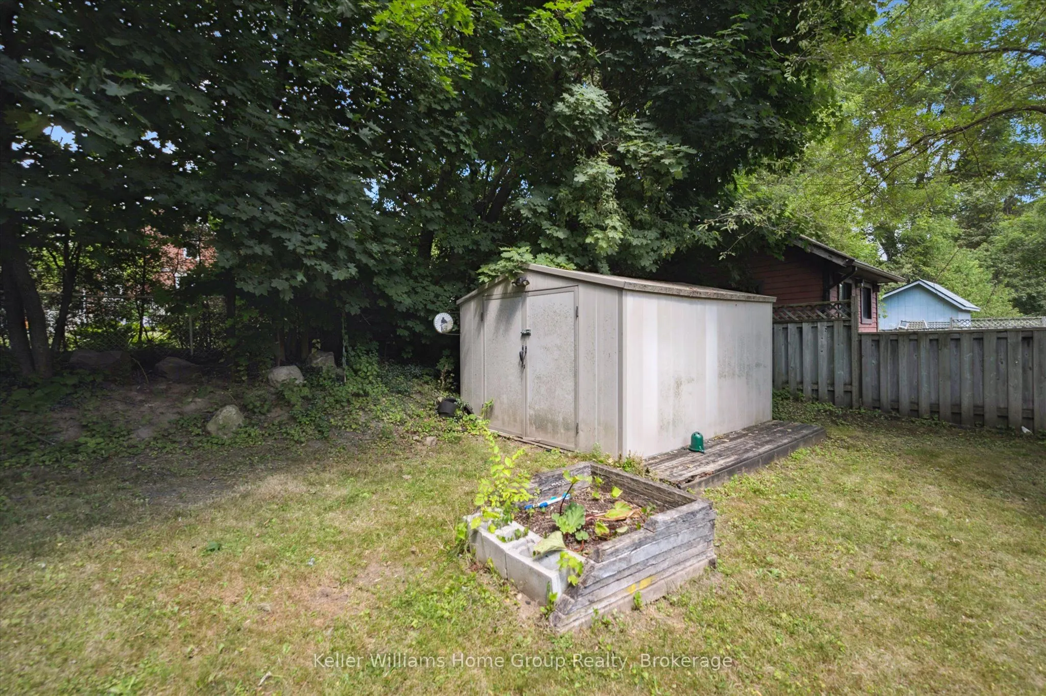 585 Blair Street