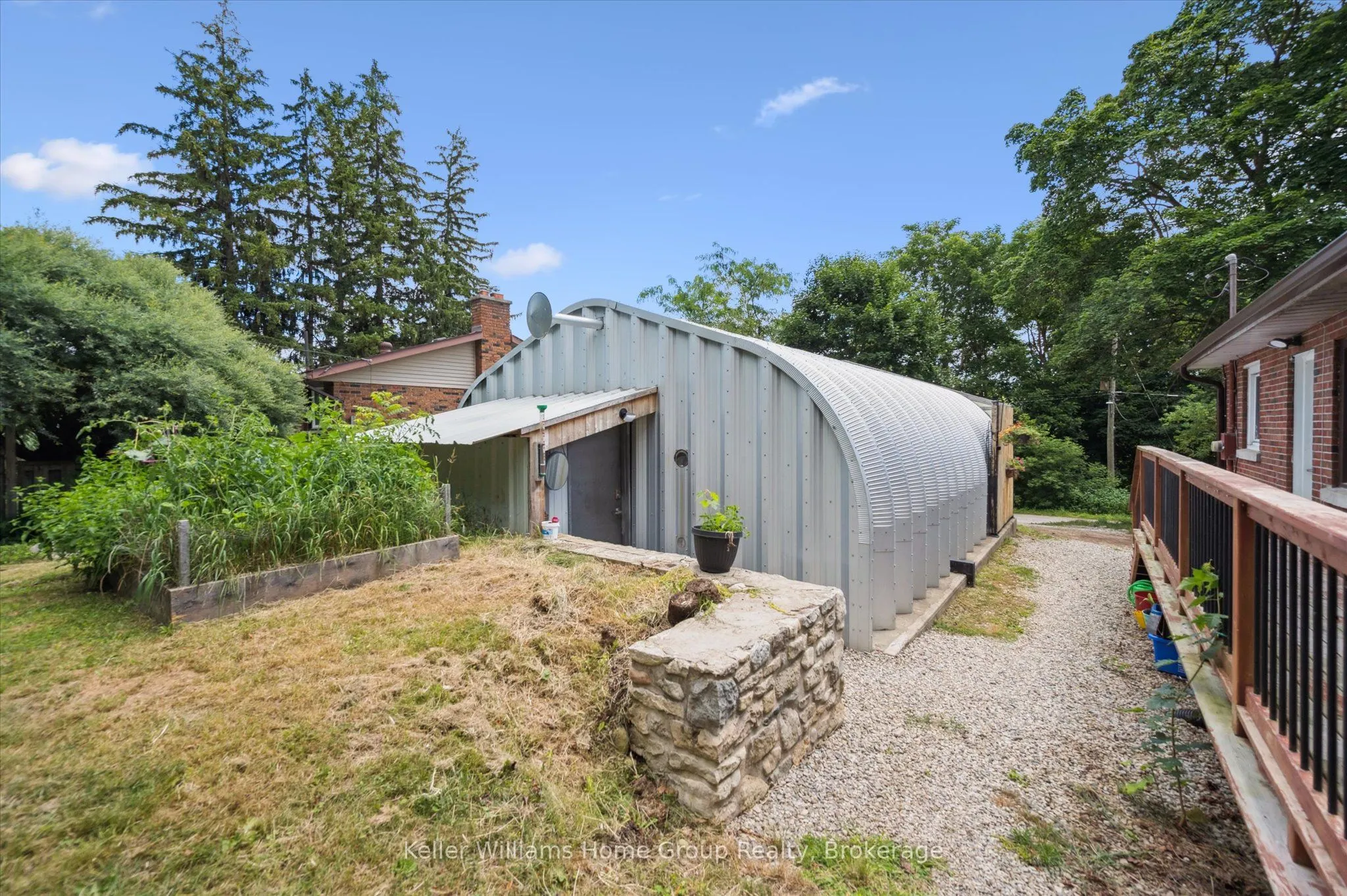 585 Blair Street