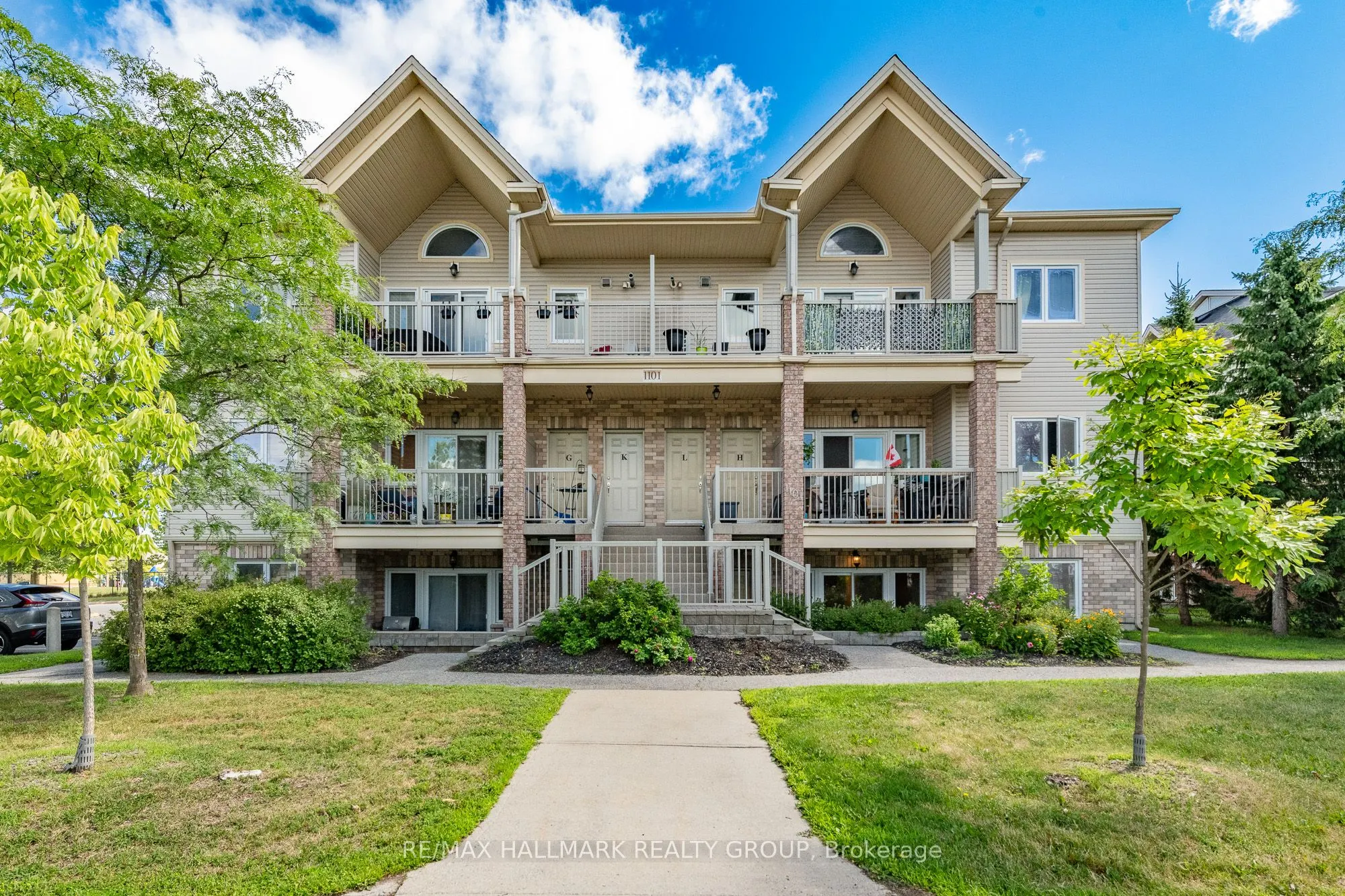 1101 Stittsville Main Street, #D
