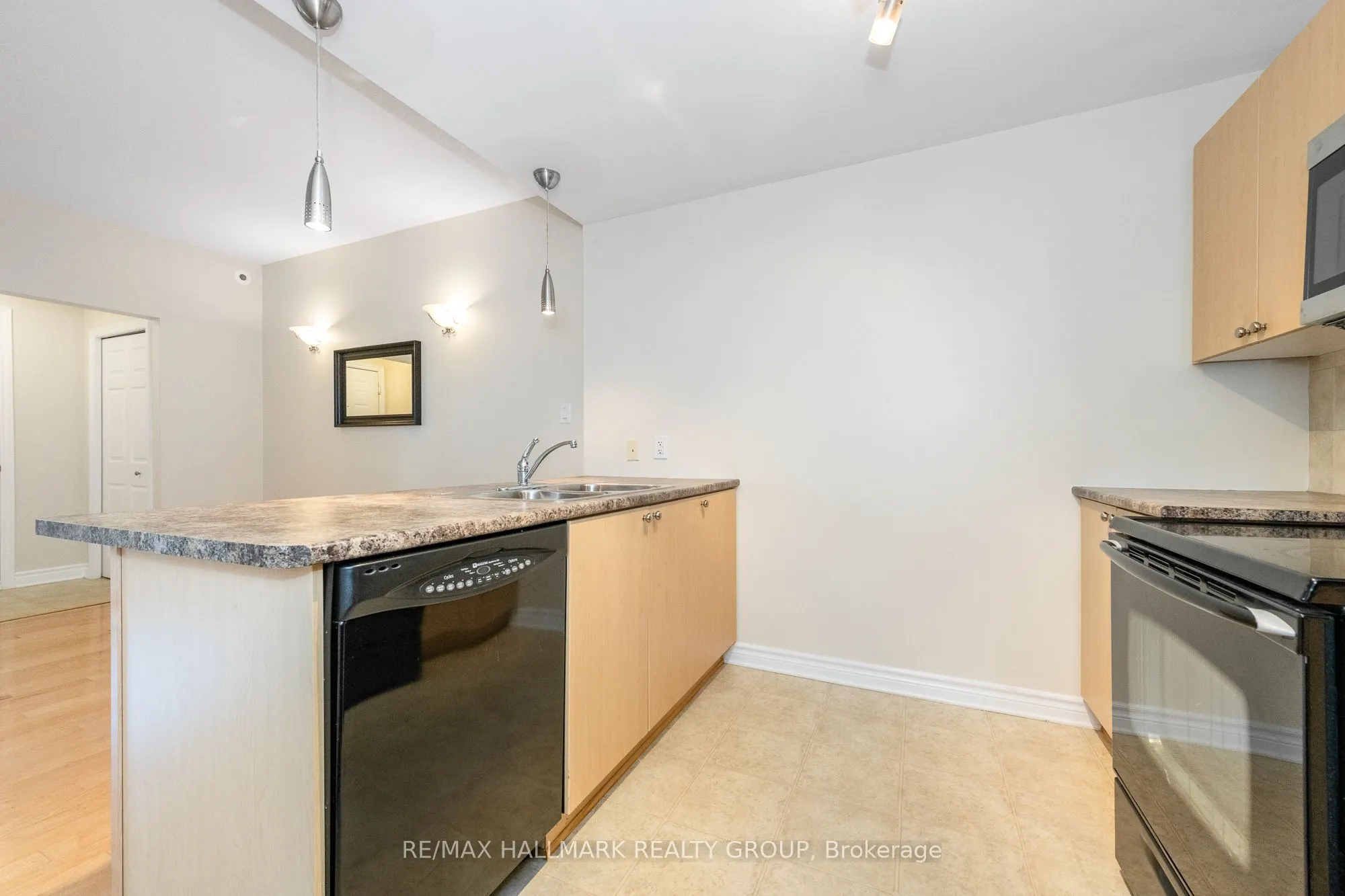 1101 Stittsville Main Street, #D