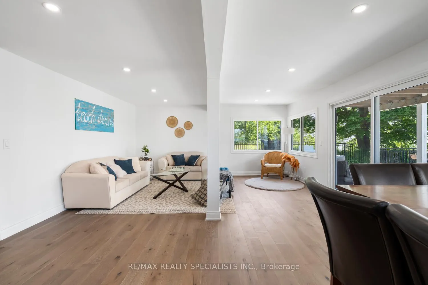 532 RIDGEWAY Road
