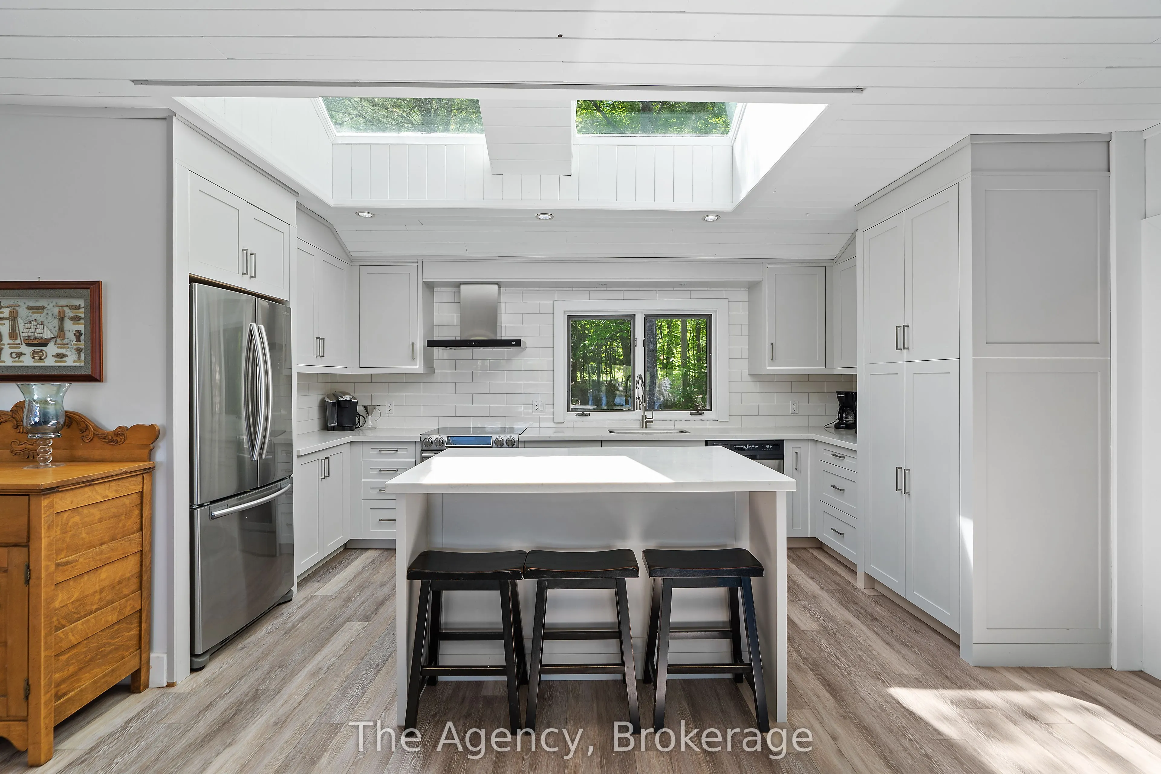 1059 Hallet Road