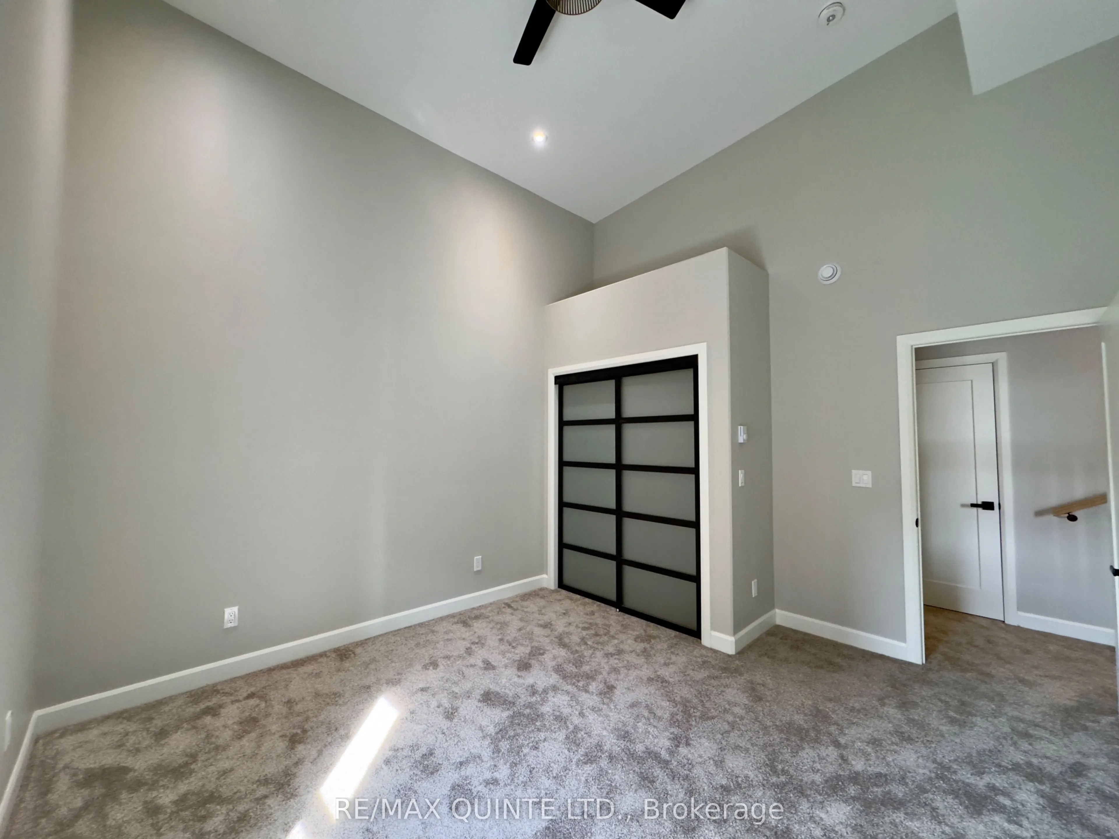 330 Victoria Street, #6
