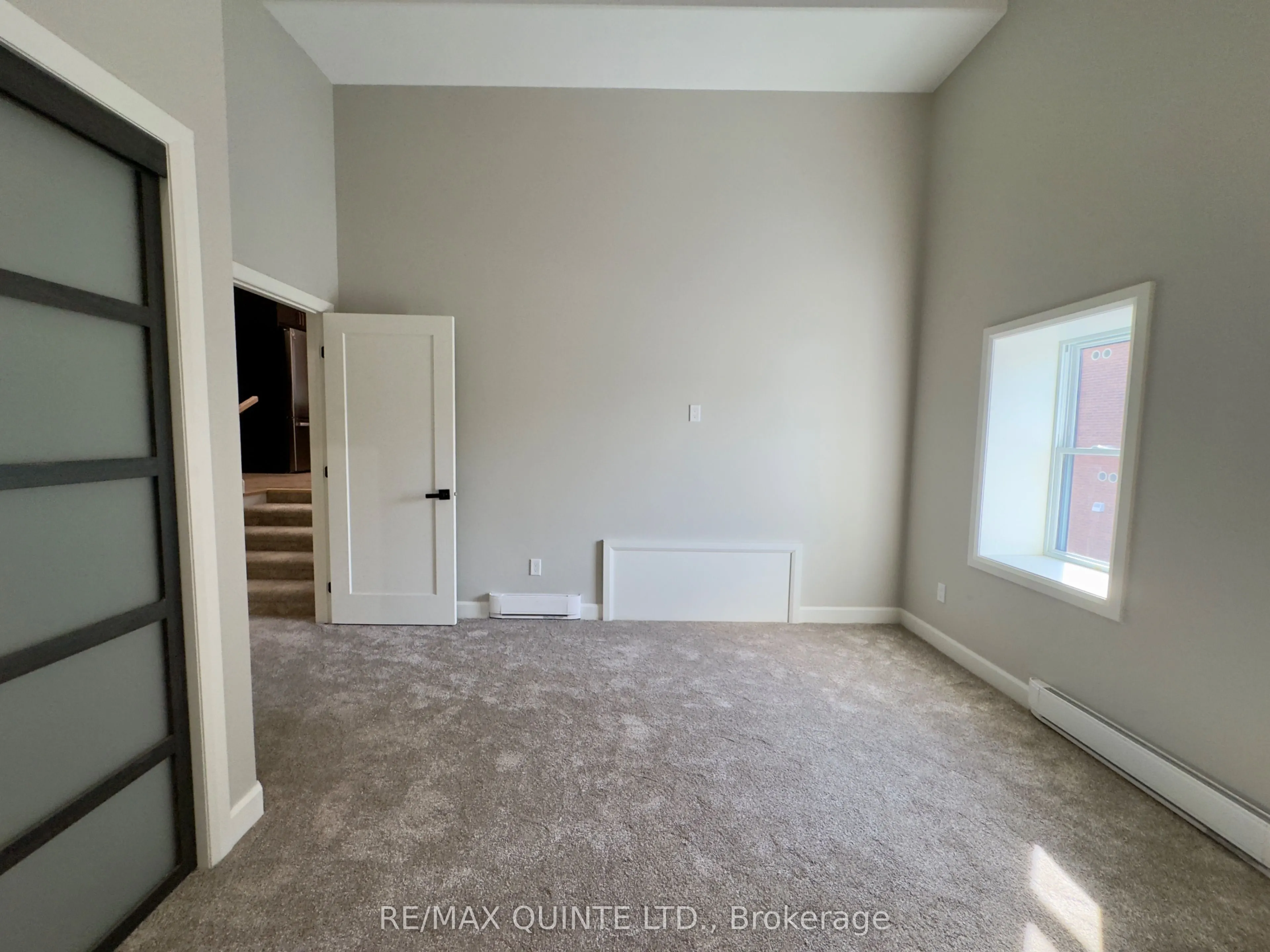 330 Victoria Street, #6