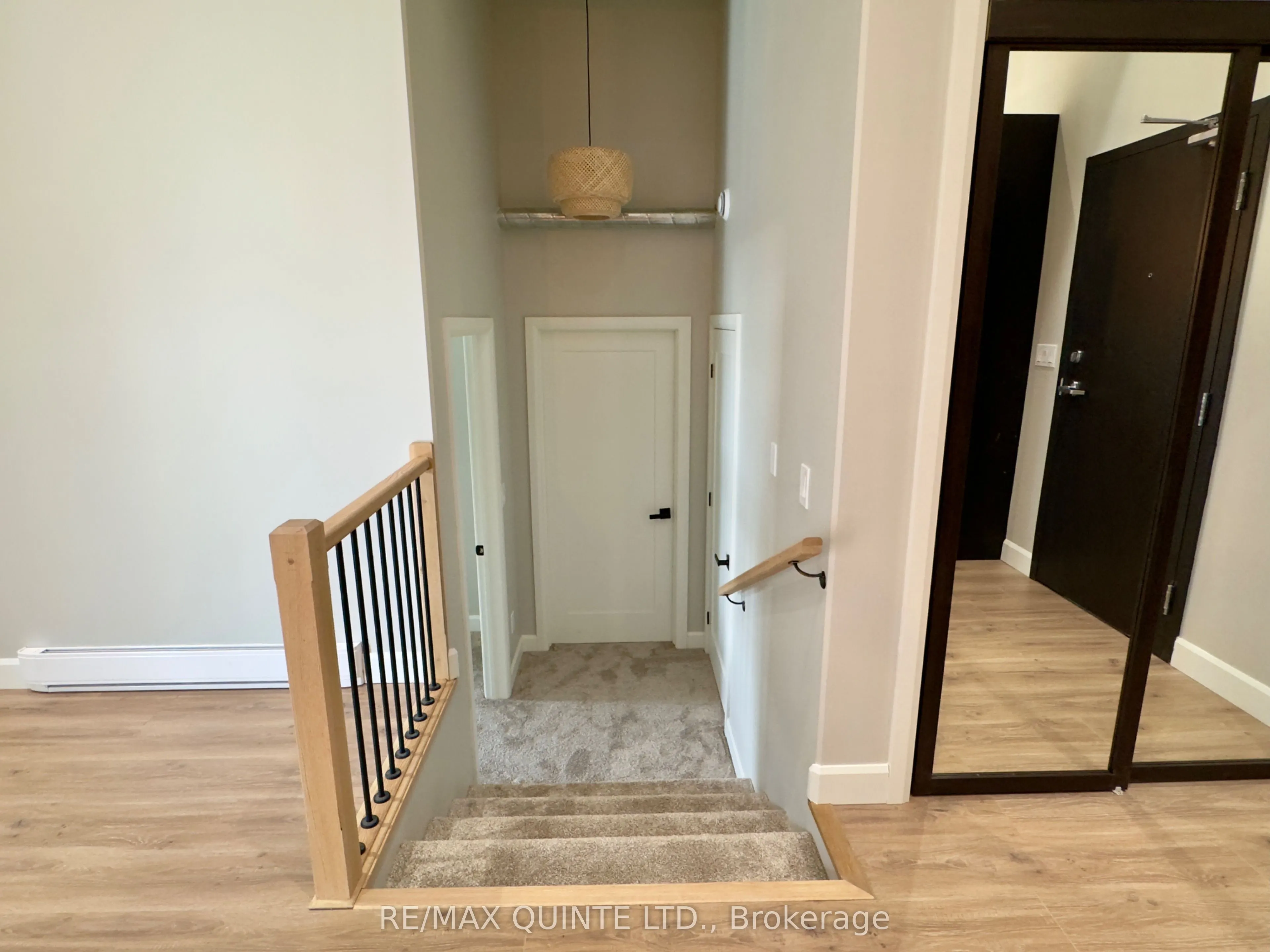 330 Victoria Street, #6