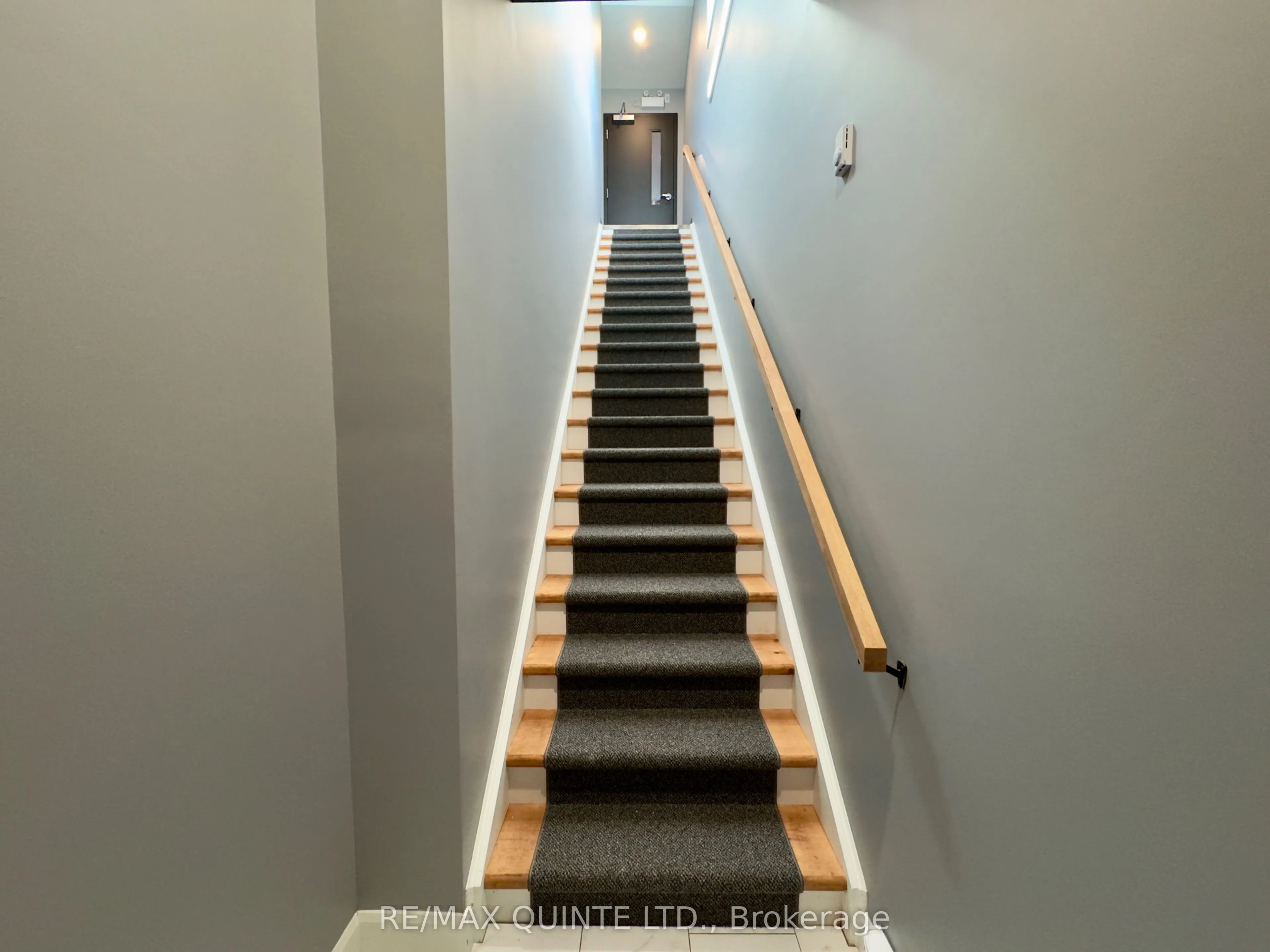 330 Victoria Street, #6