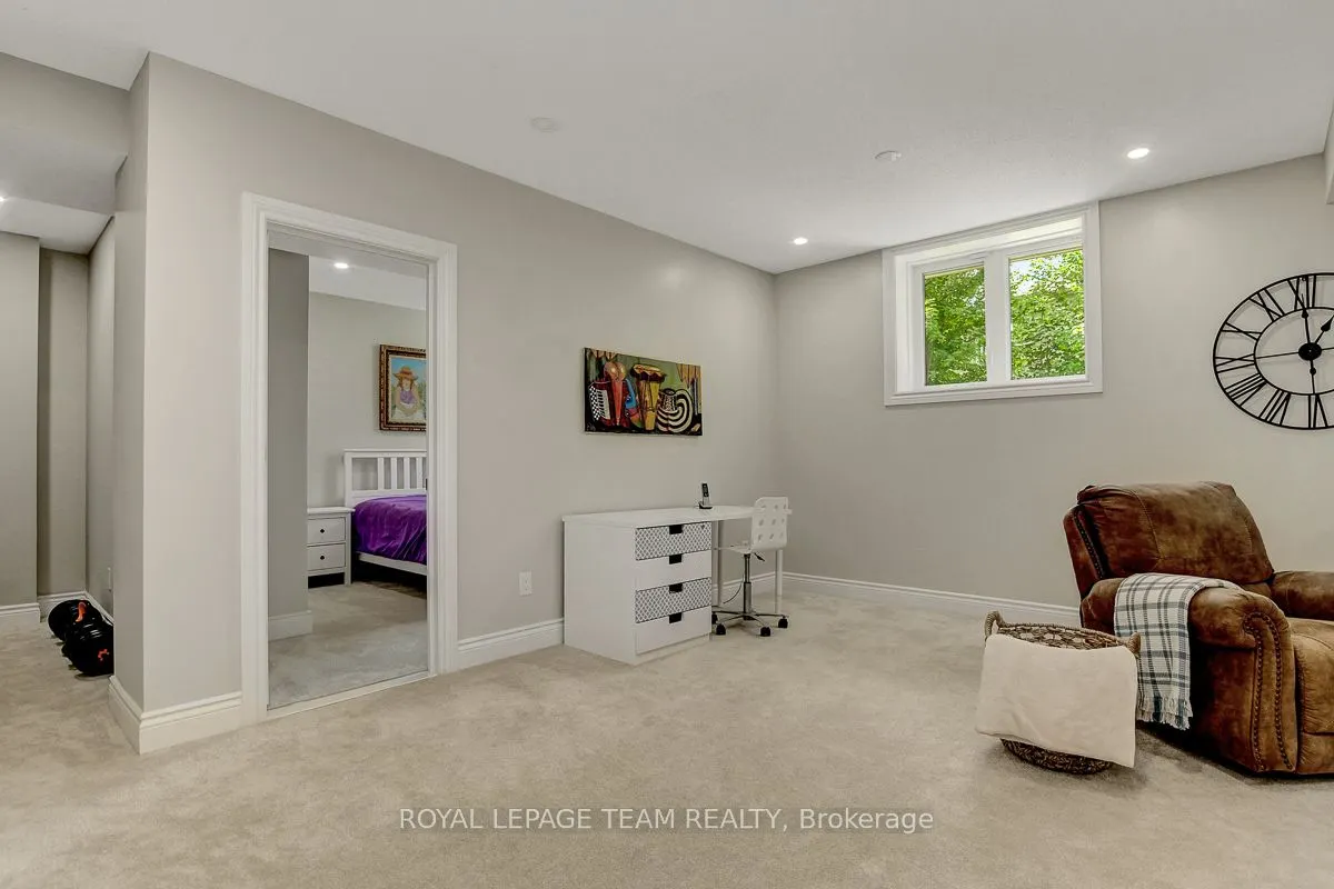 879 Percival Crescent