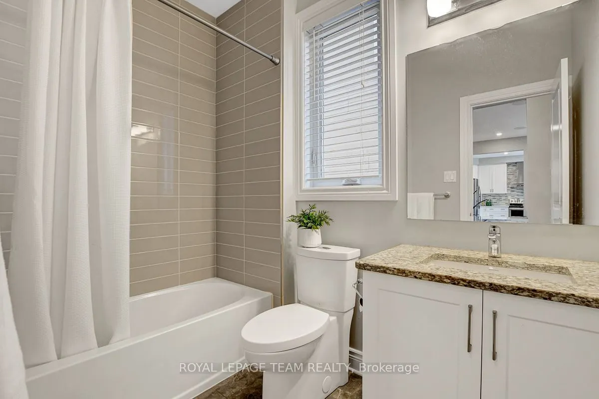 879 Percival Crescent