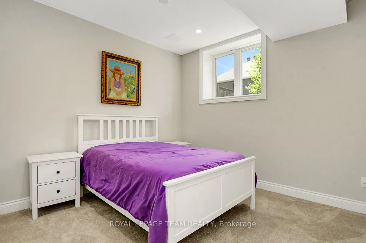 879 Percival Crescent