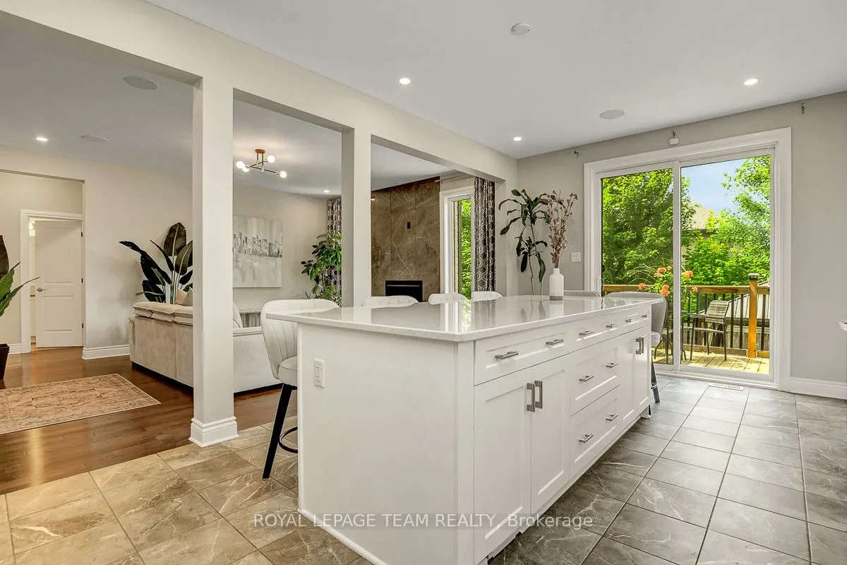 879 Percival Crescent