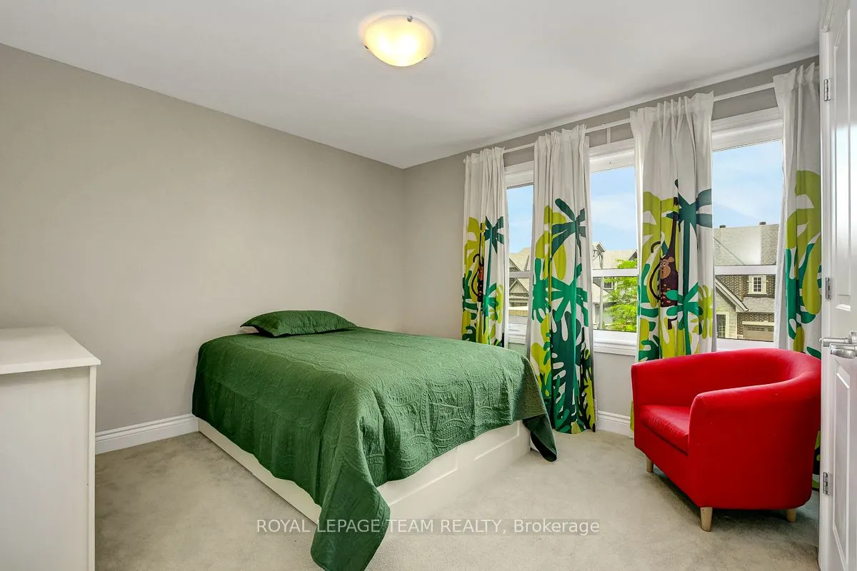 879 Percival Crescent