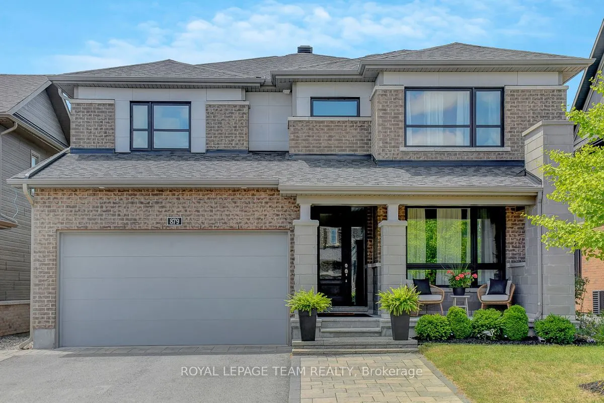 879 Percival Crescent