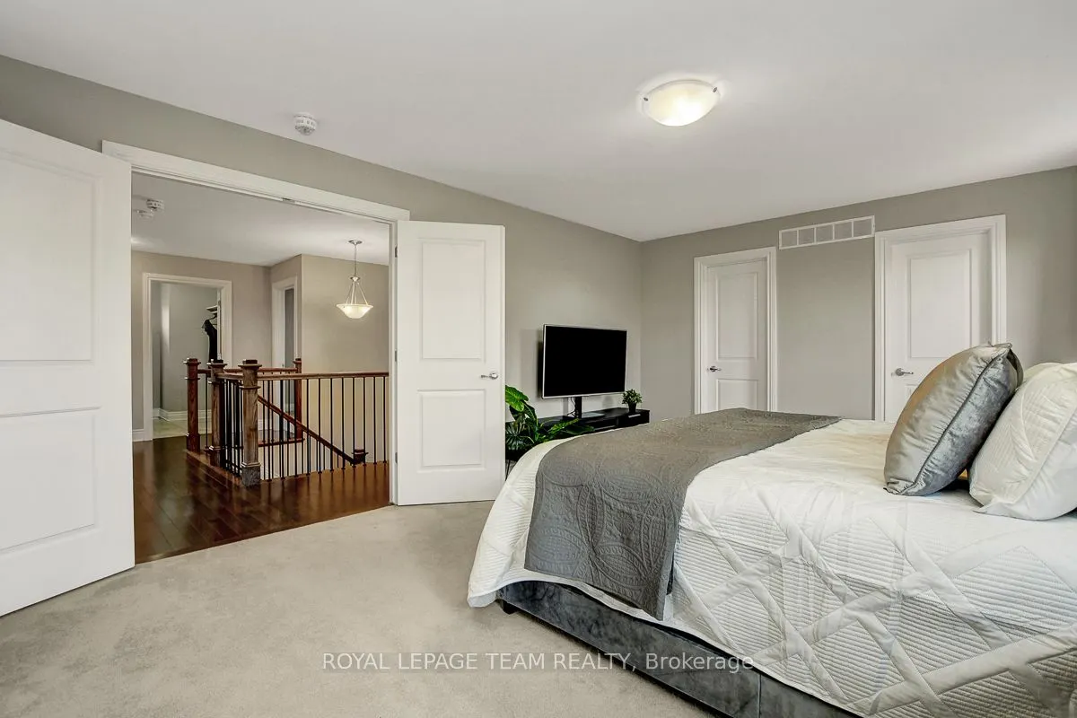 879 Percival Crescent