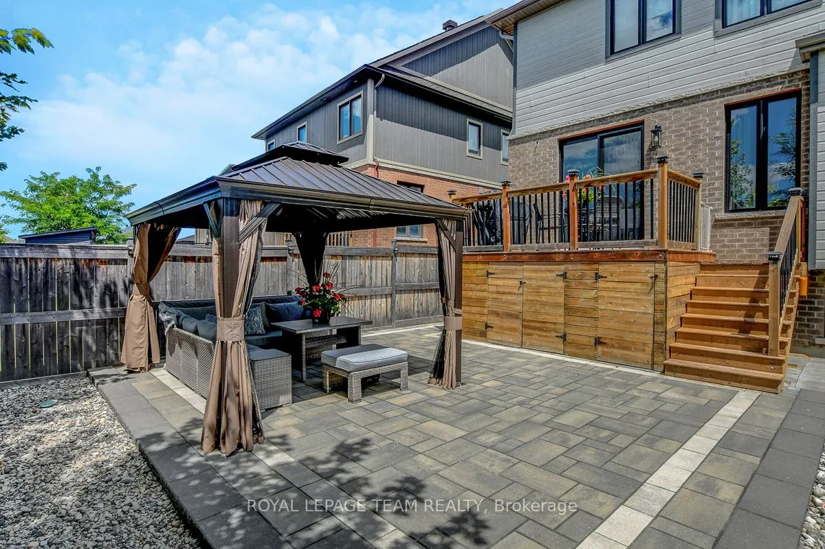 879 Percival Crescent