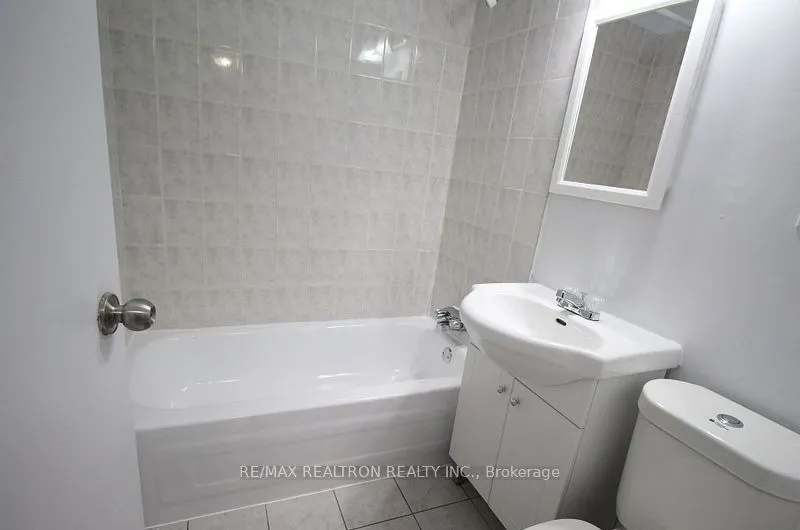 468 Ottawa Street, #414B