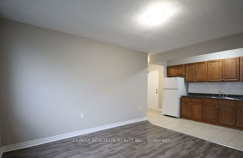468 Ottawa Street, #414B