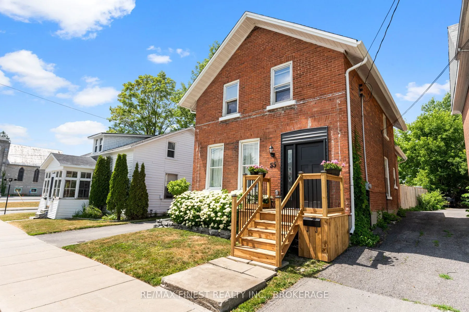55 Bridge Street W