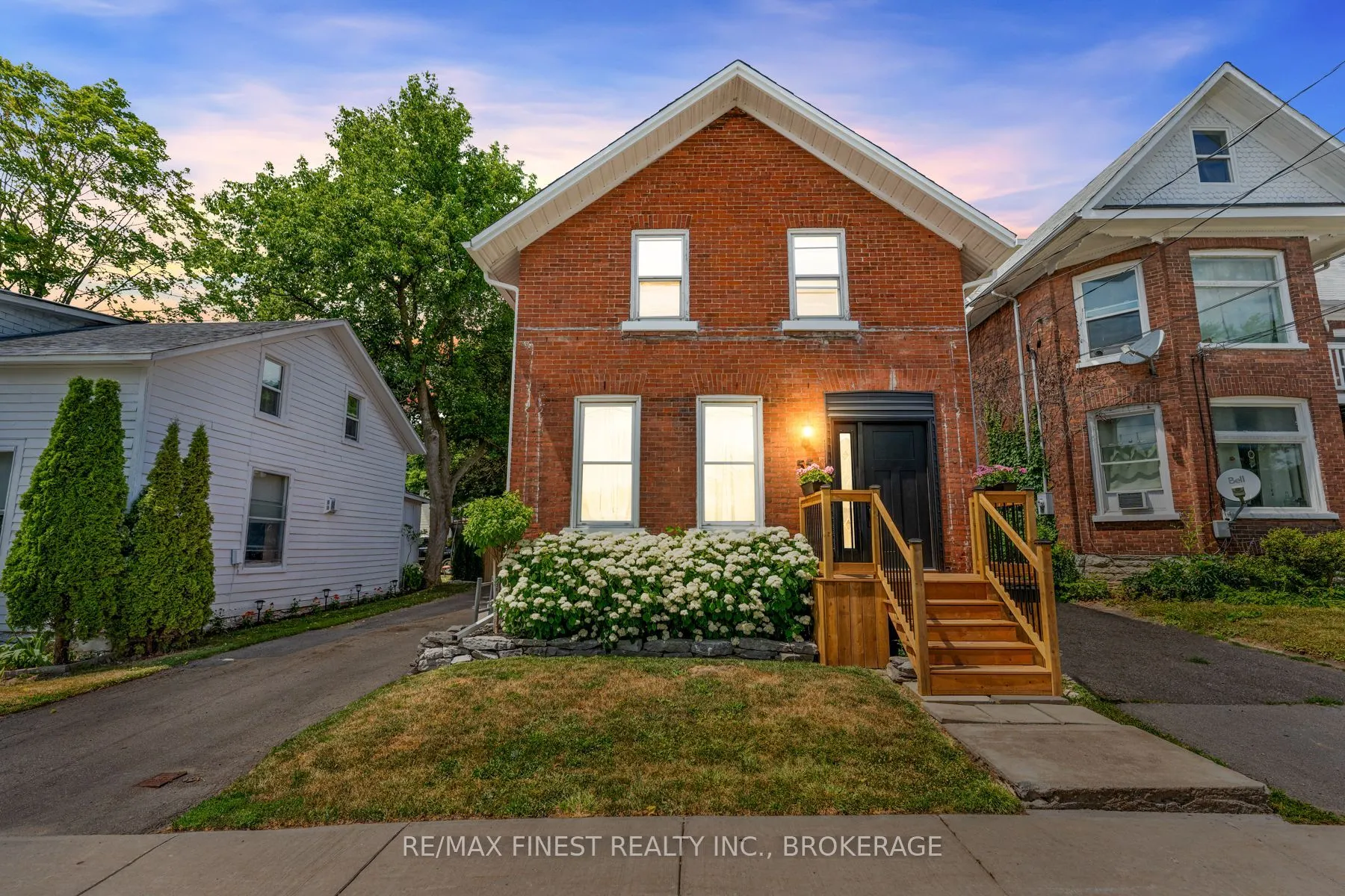 55 Bridge Street W