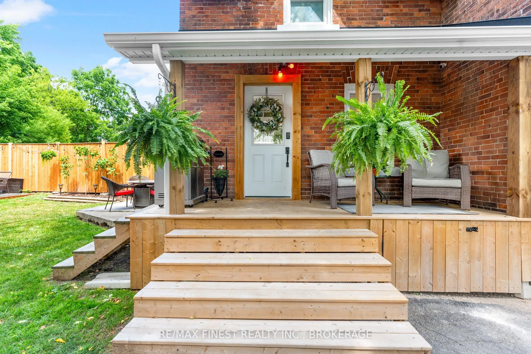 55 Bridge Street W