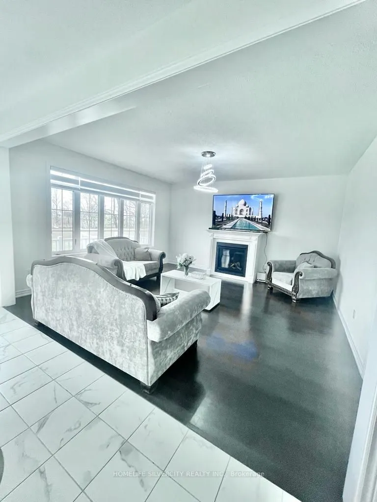 111 Oak Avenue