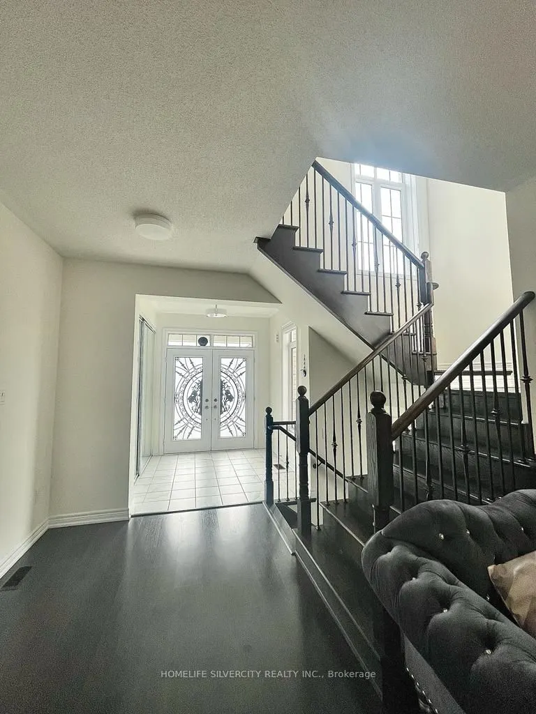 111 Oak Avenue