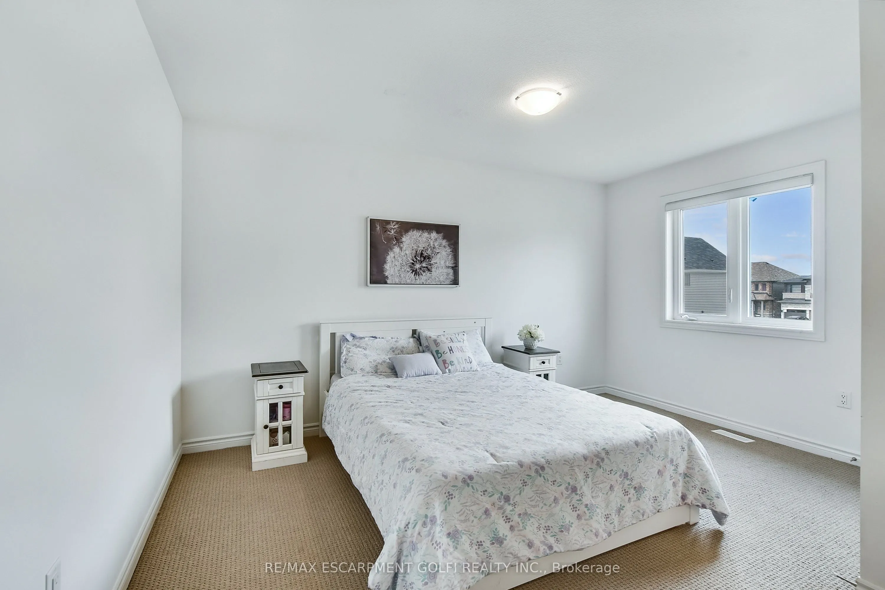 84 Cooke Avenue
