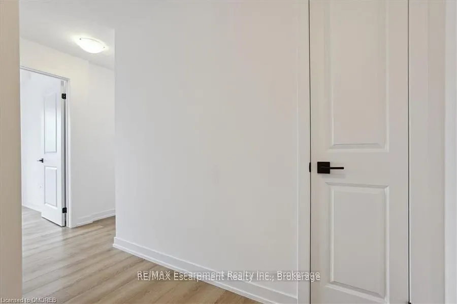 470 DUNDAS Street E, #423