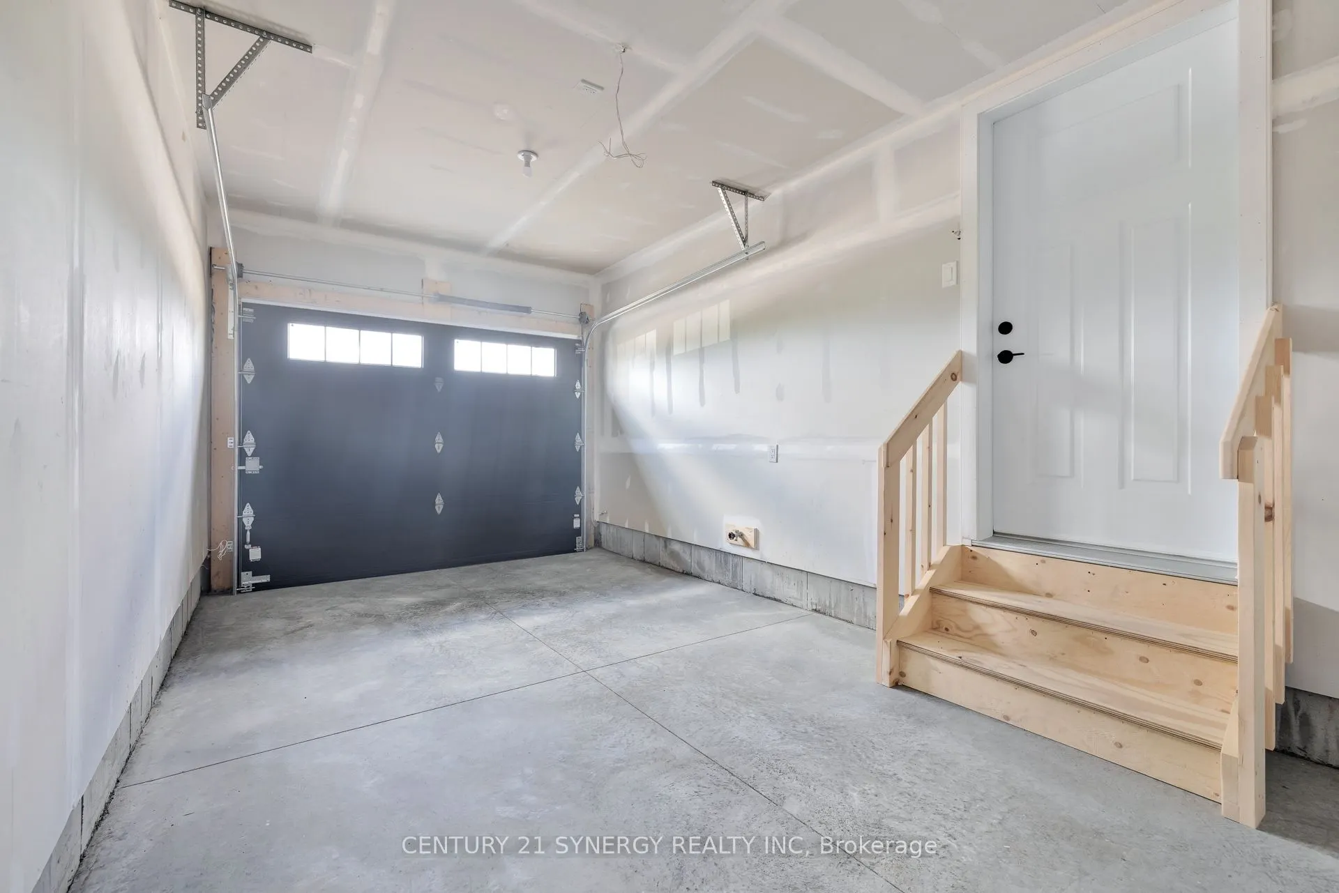 17 HELEN Street