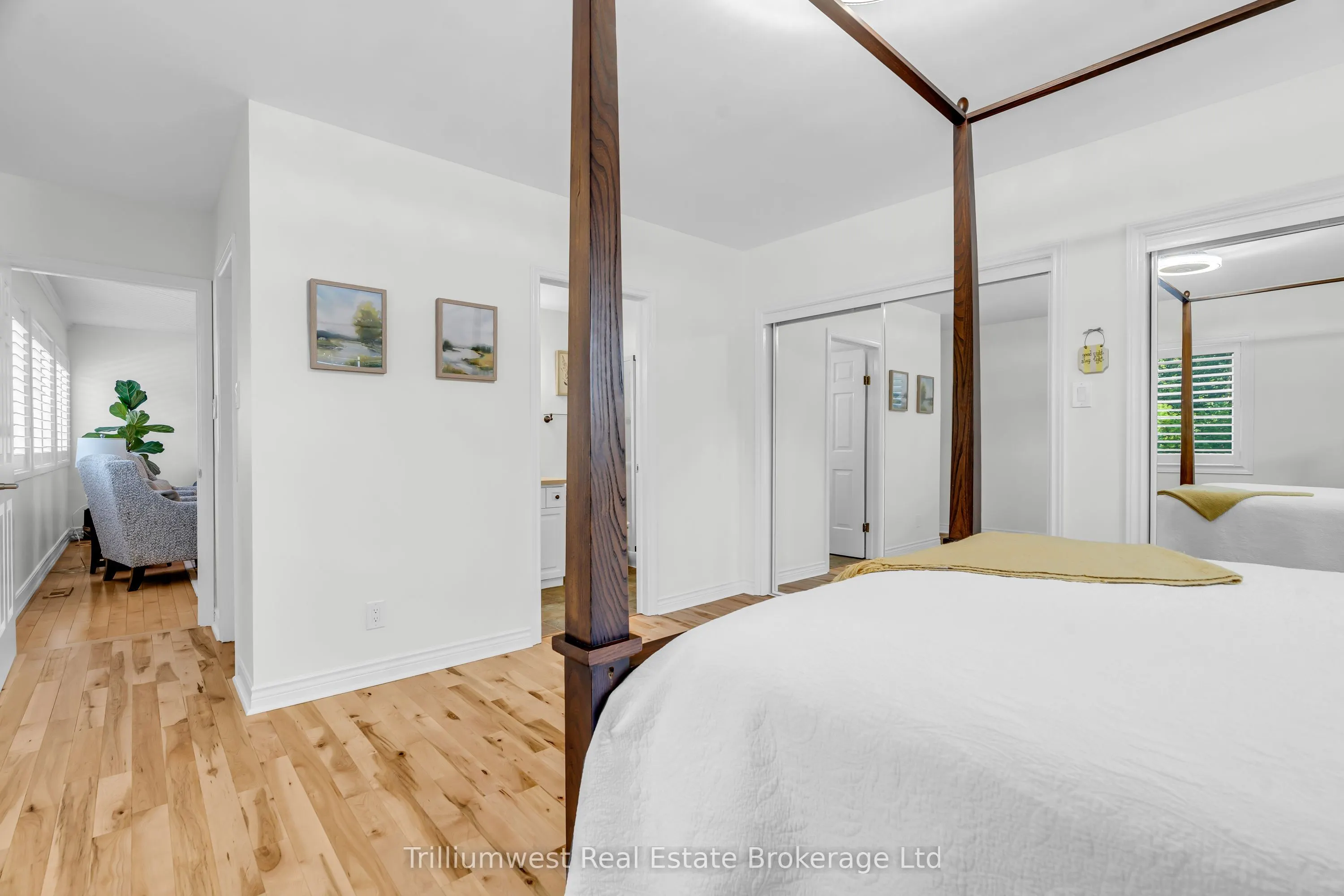 4 Colonial Drive