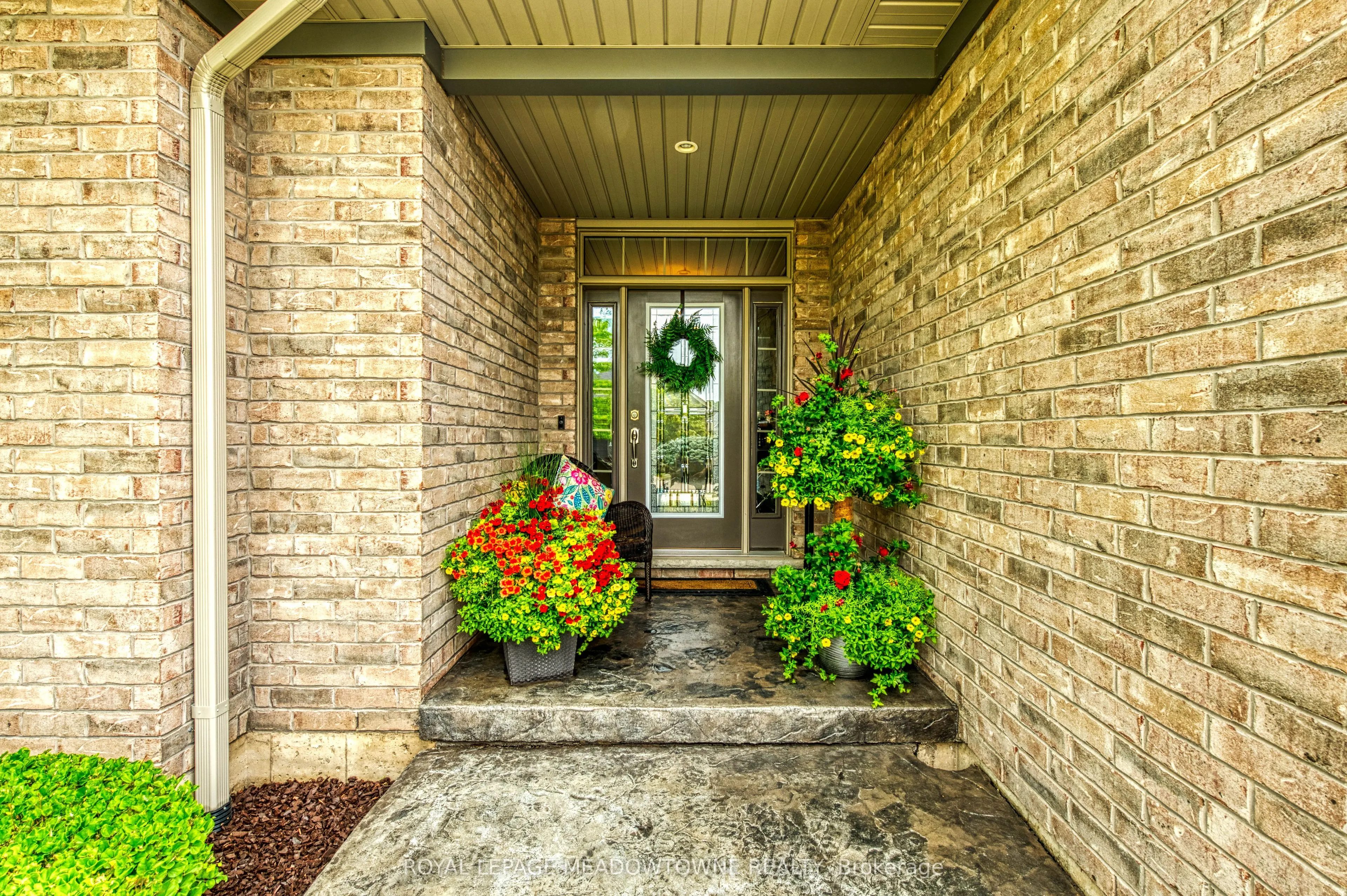 308 Creekside Drive