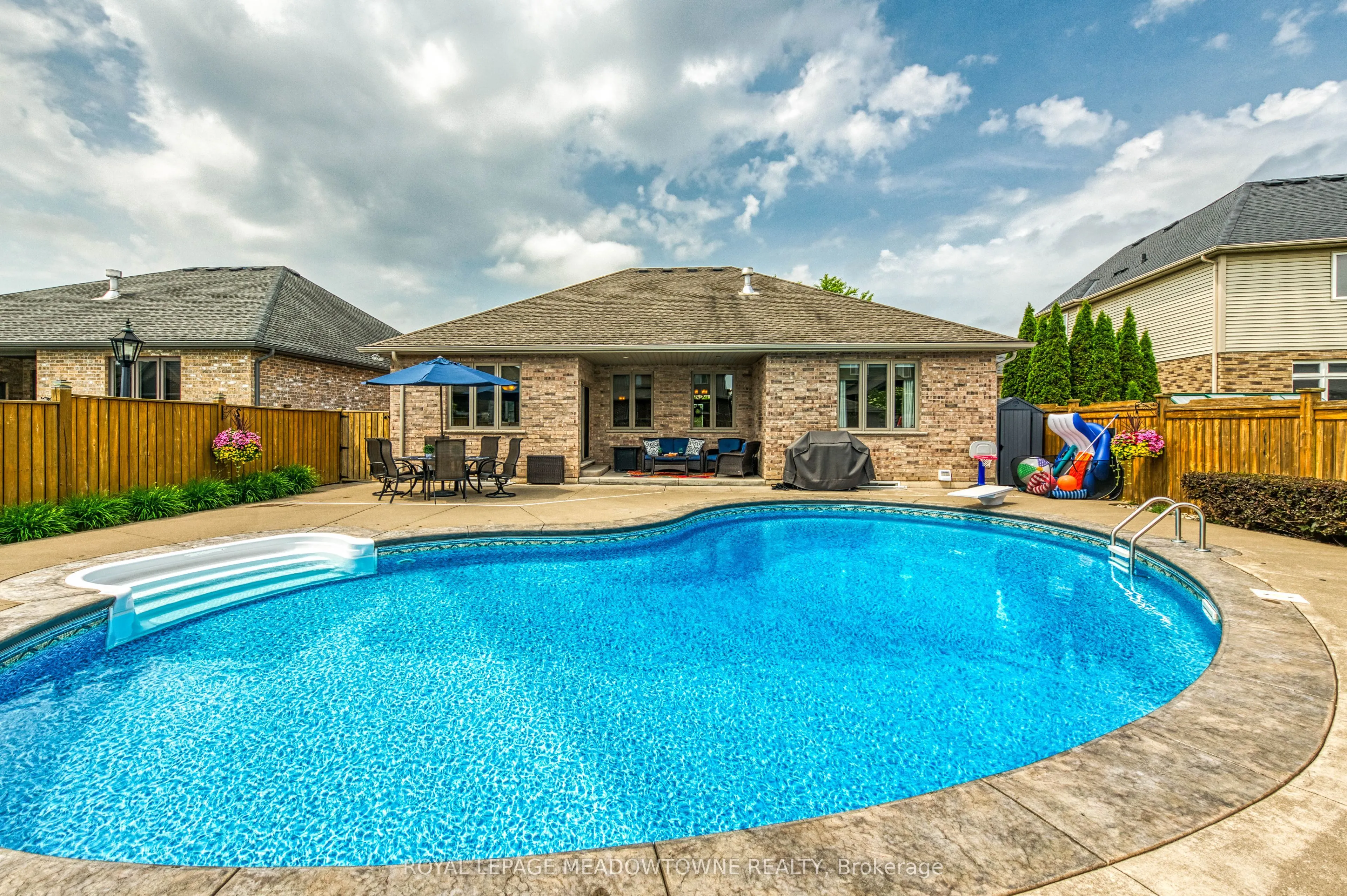 308 Creekside Drive