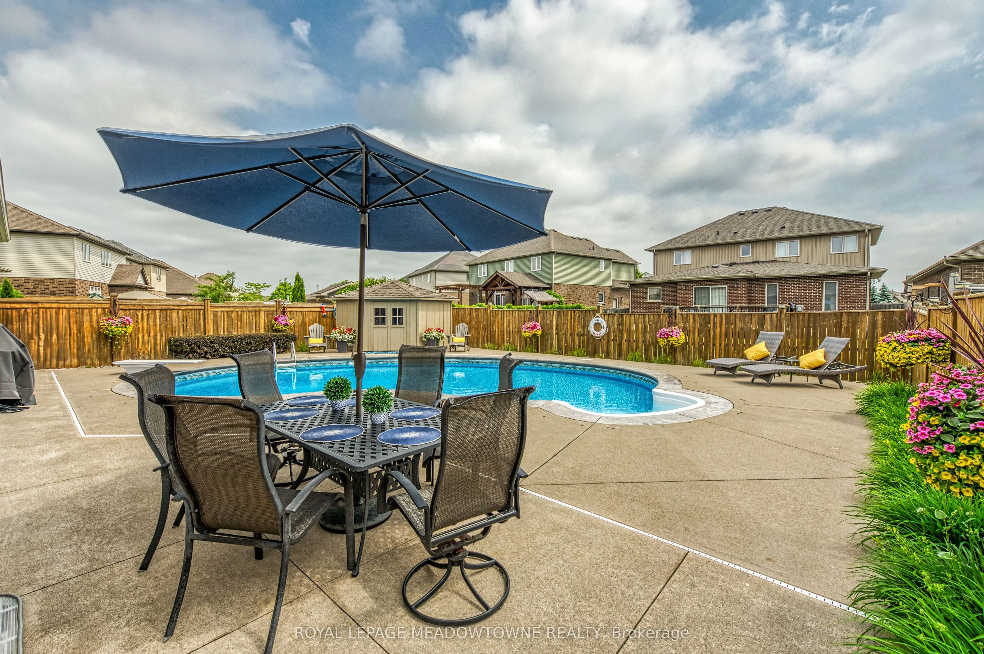 308 Creekside Drive
