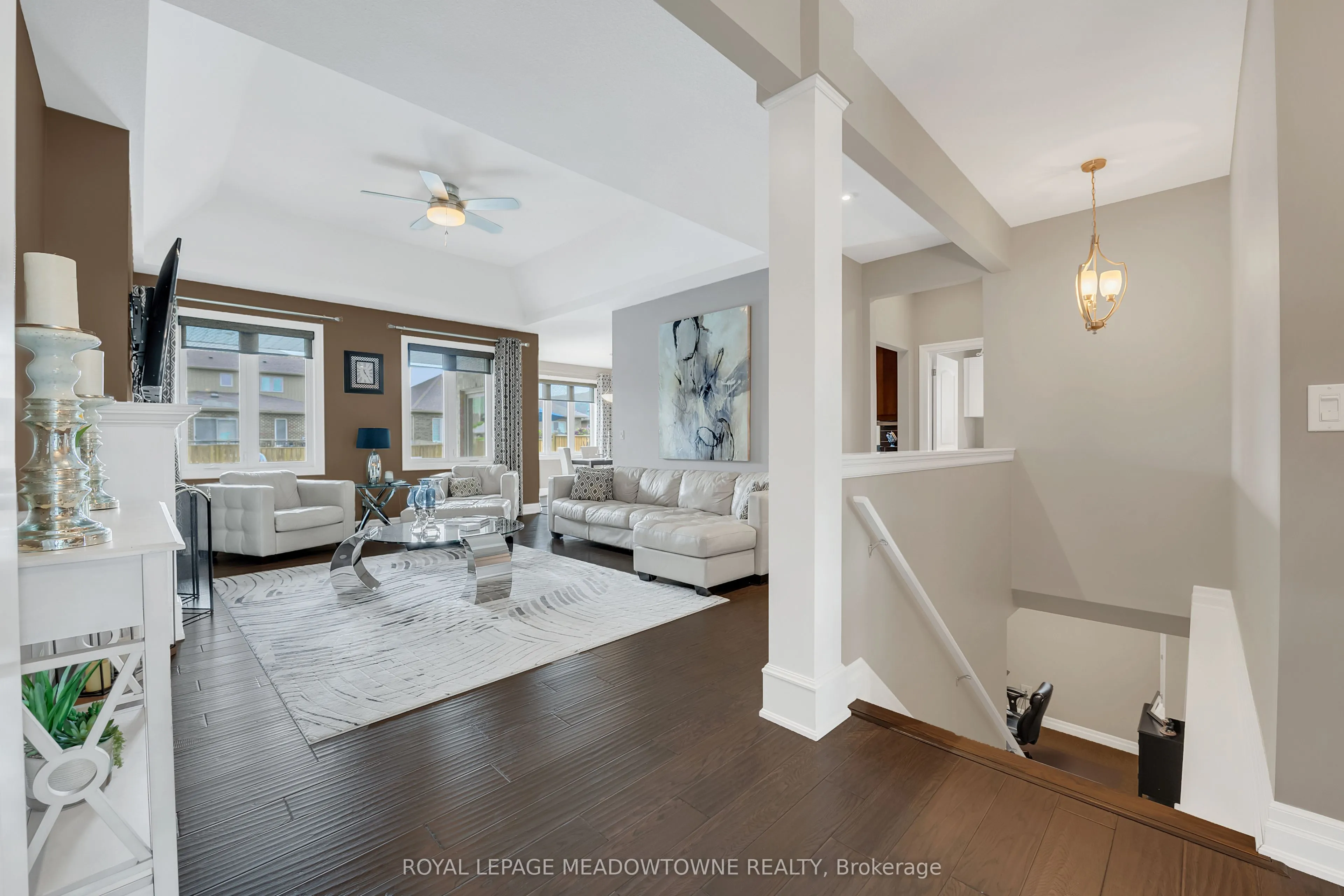 308 Creekside Drive
