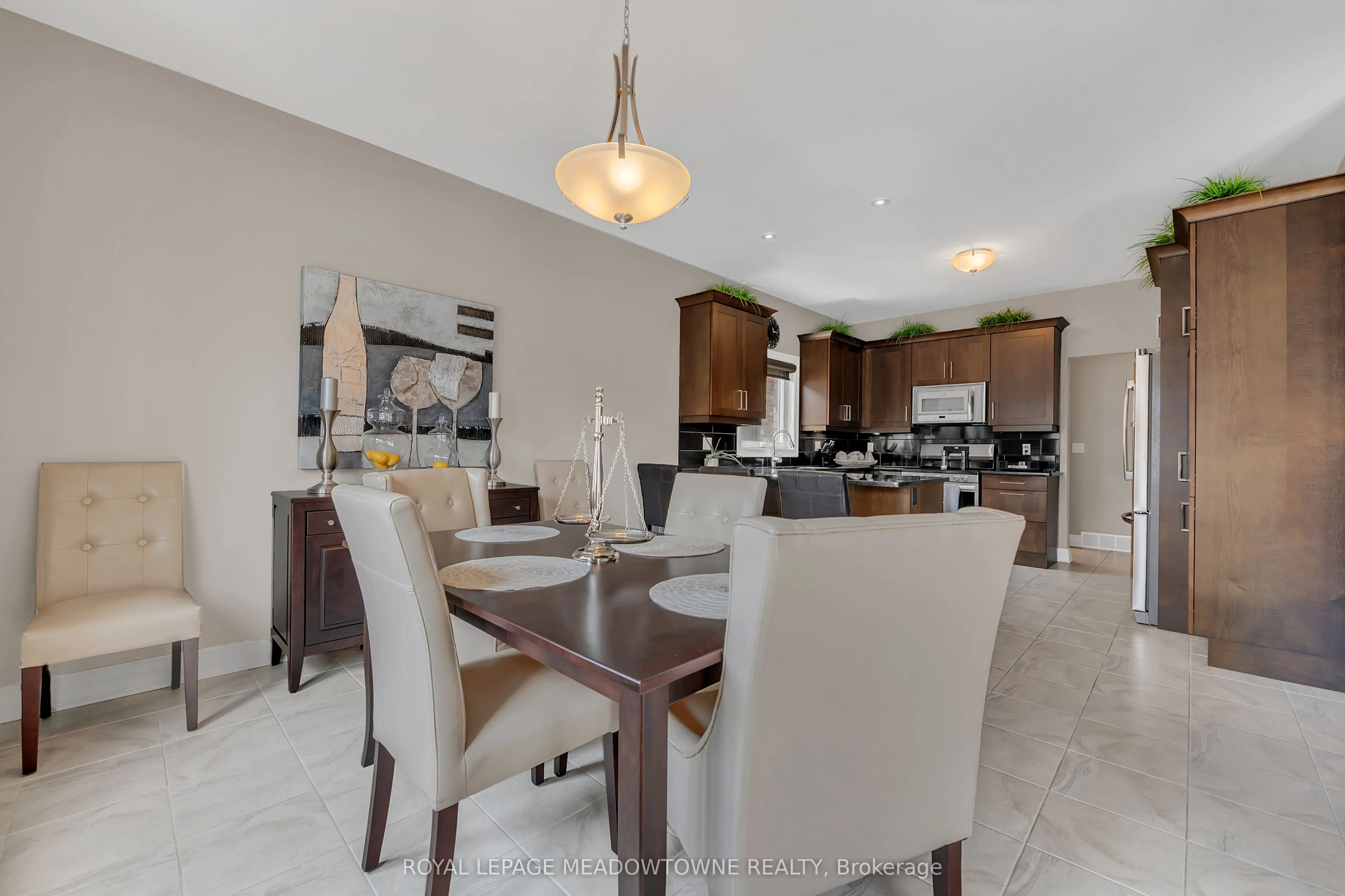 308 Creekside Drive