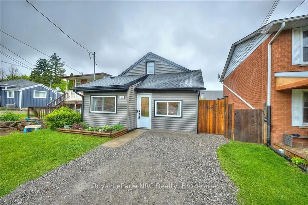 162 Dufferin Avenue
