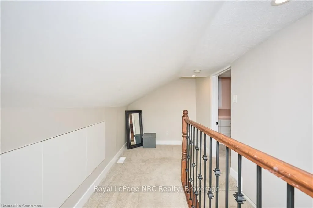 162 Dufferin Avenue