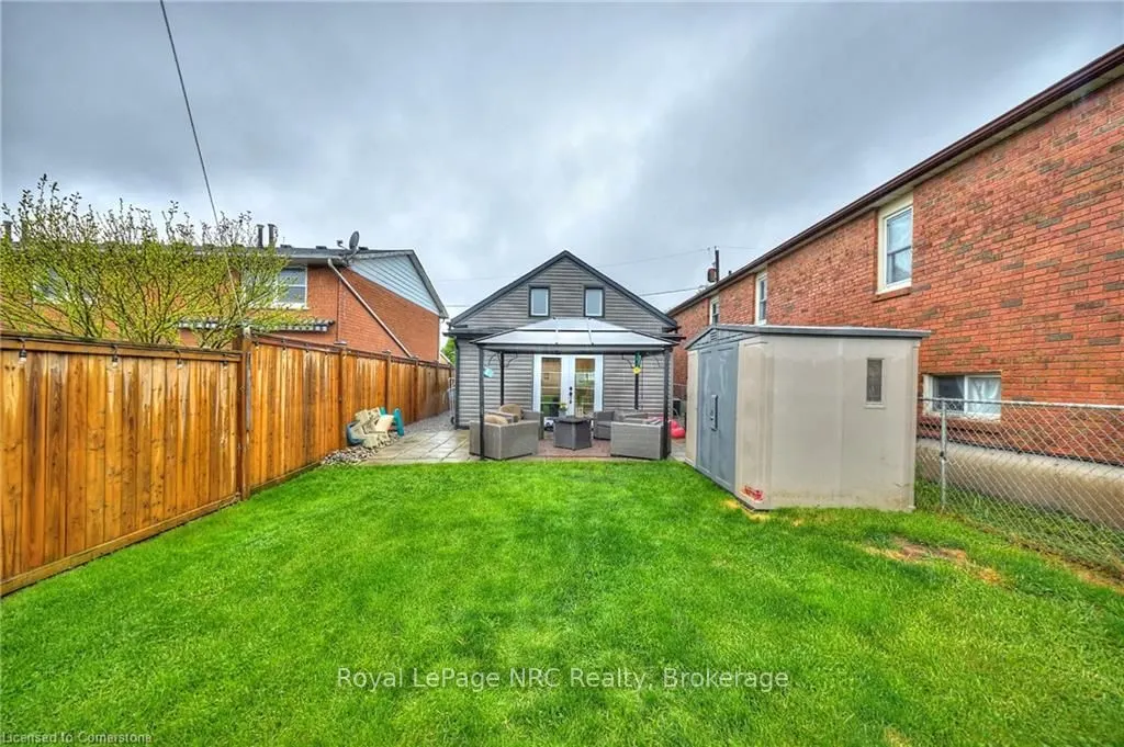 162 Dufferin Avenue