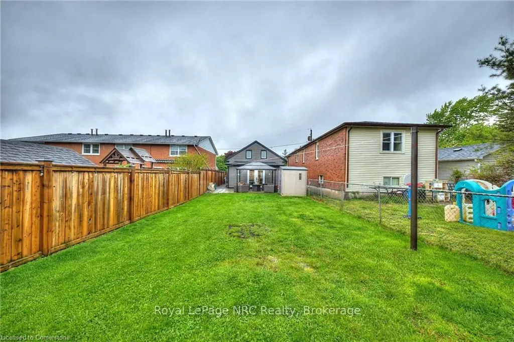 162 Dufferin Avenue