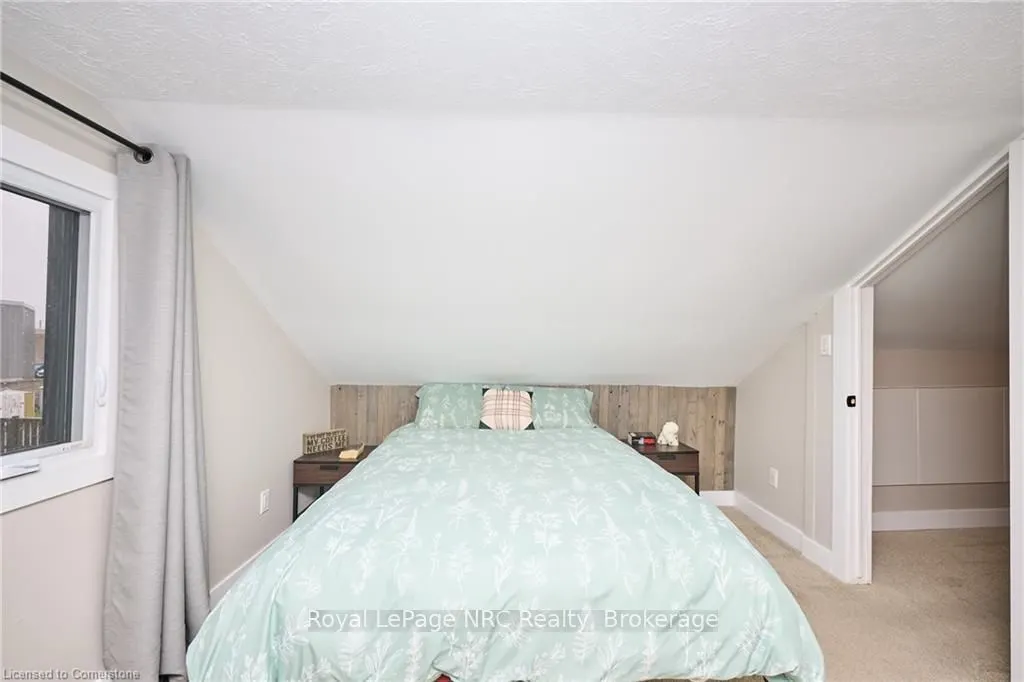 162 Dufferin Avenue