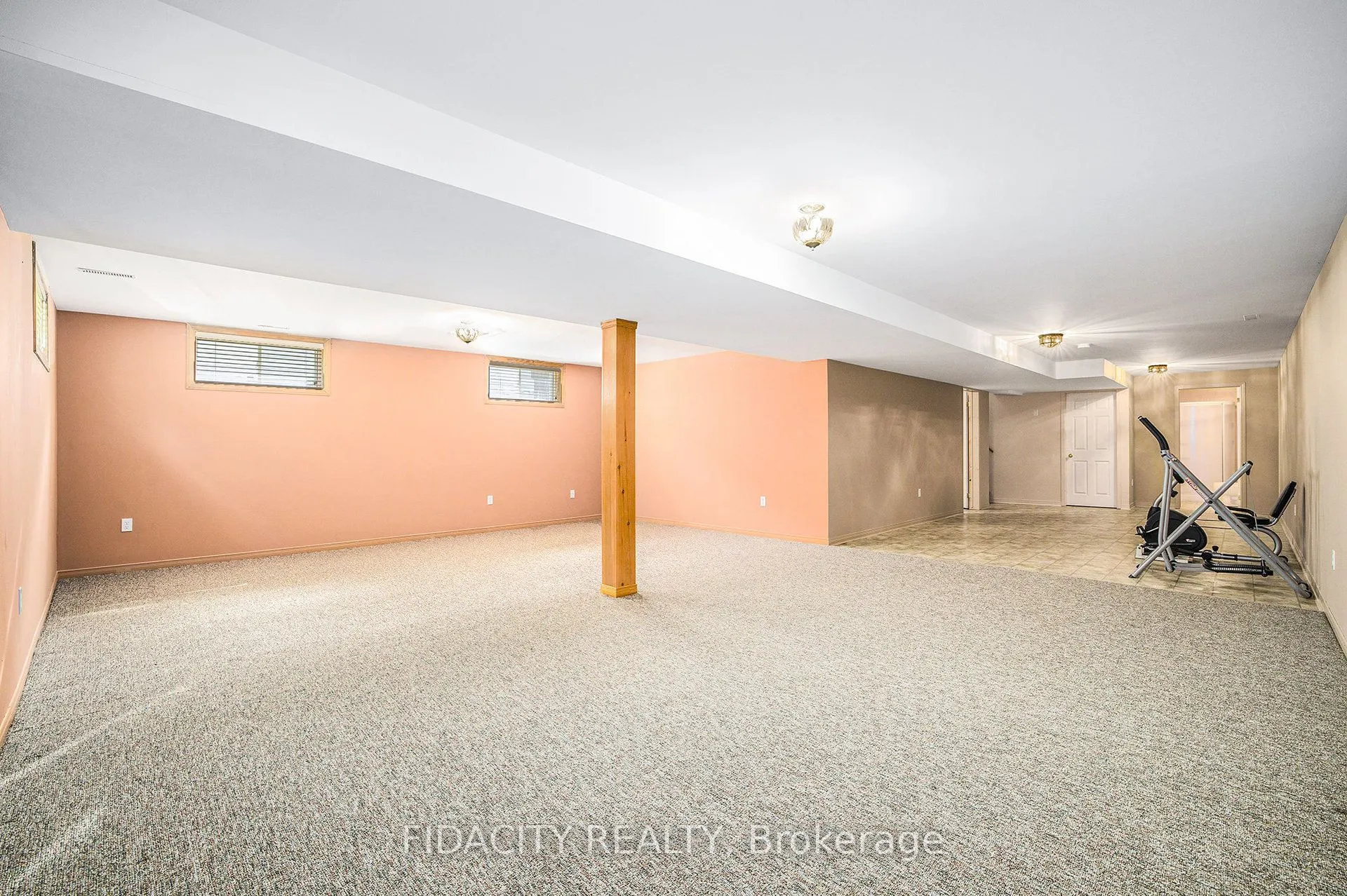 616 Clothier Street E