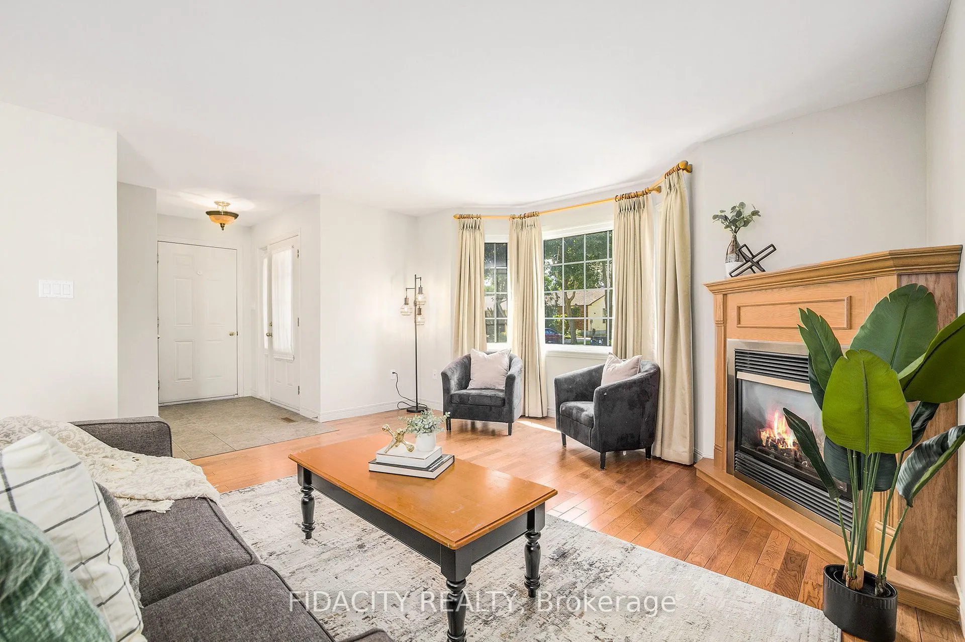 616 Clothier Street E
