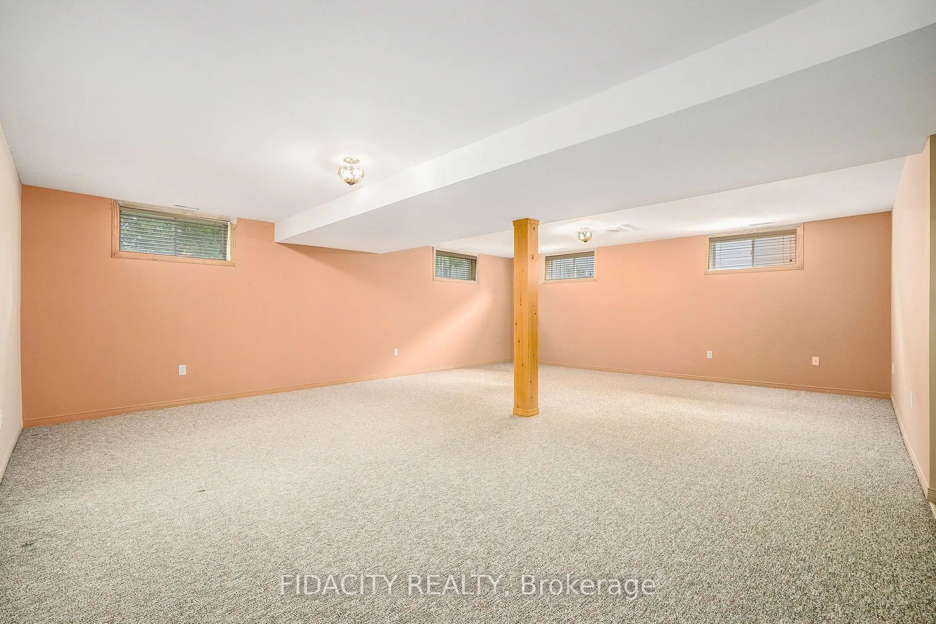 616 Clothier Street E