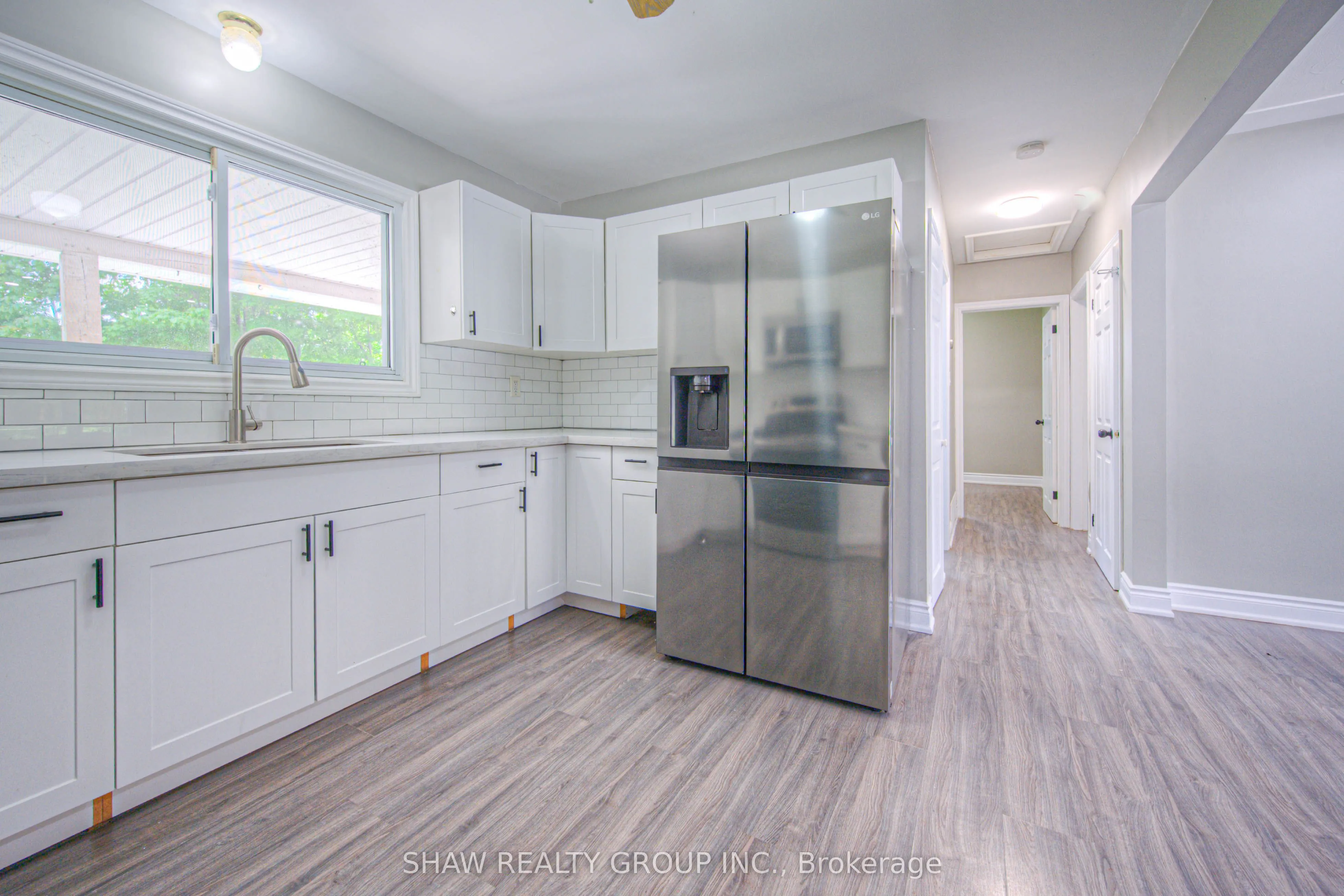5 Alison Avenue