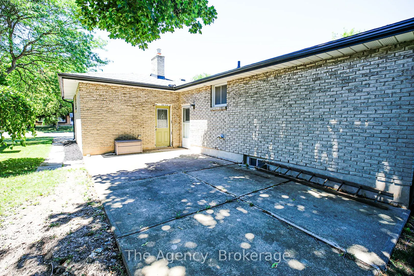 32 Royal Oak Drive